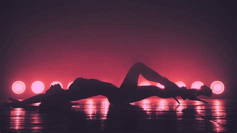 Striptease/Lapdance Erotic massage Genteng
